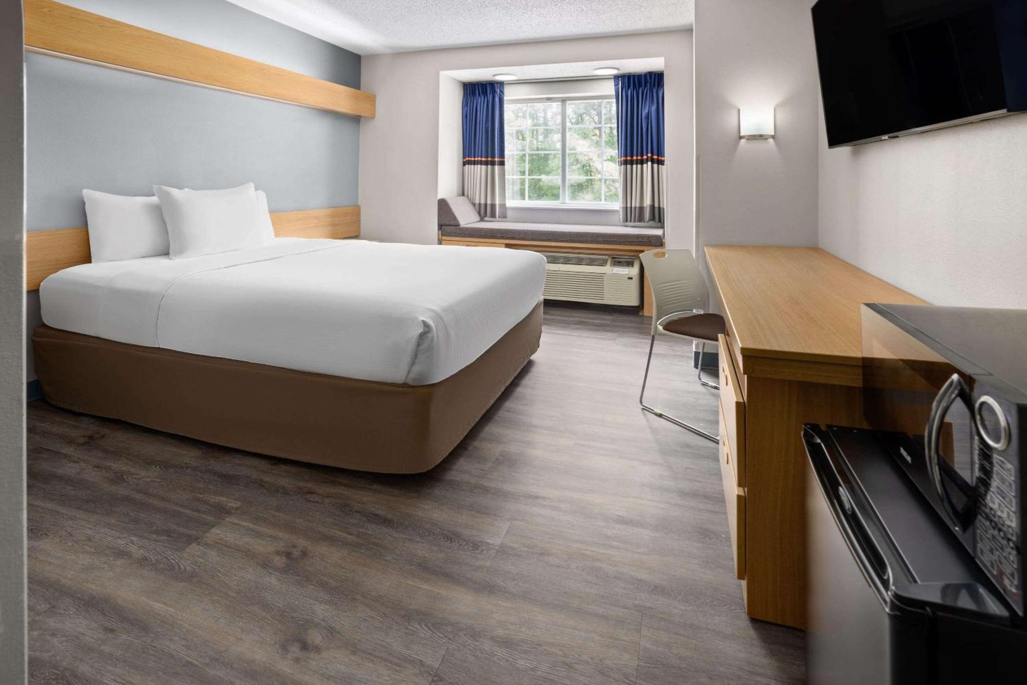 Microtel Inn By Wyndham Raleigh-Durham Airport Morrisville Exterior photo